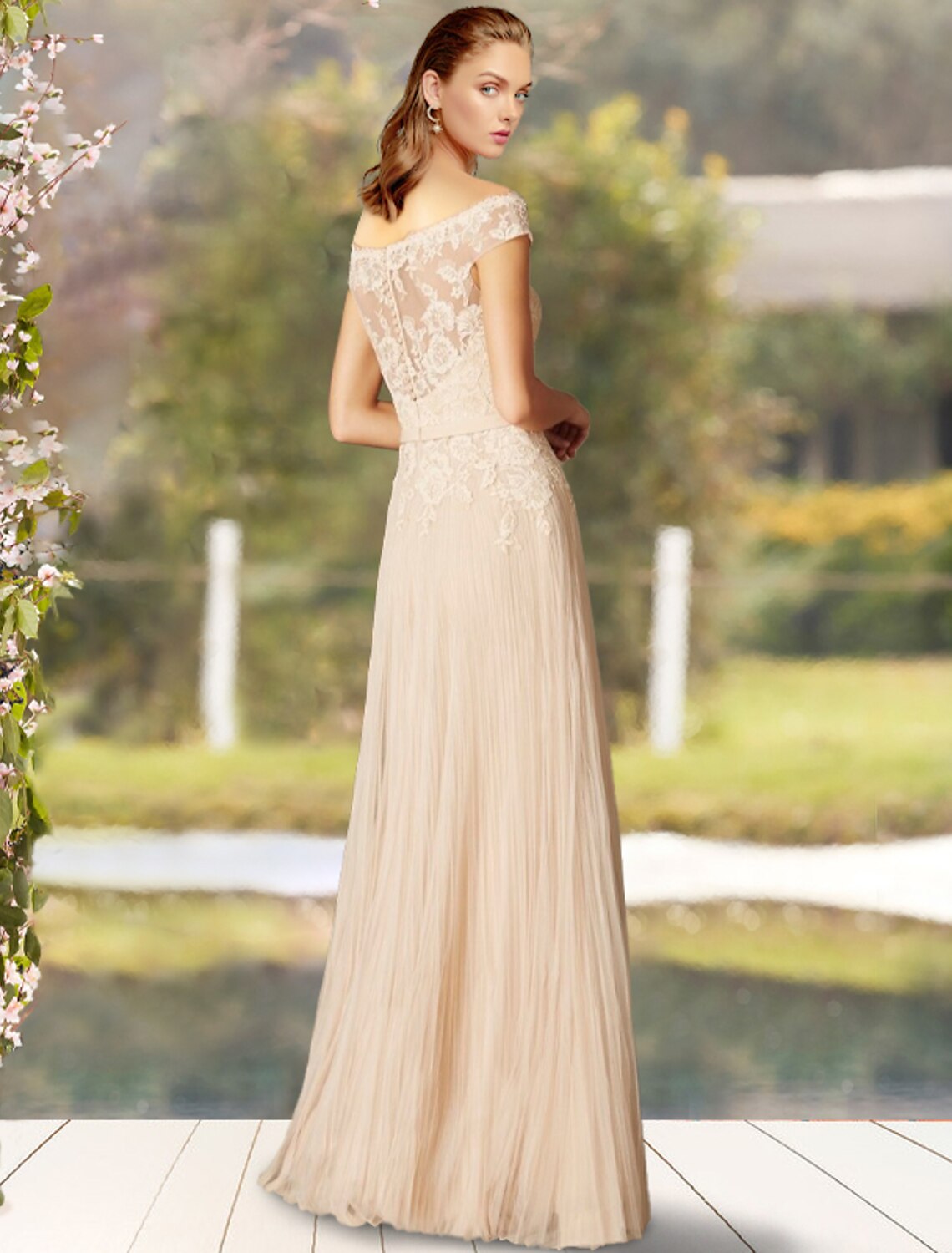 Abito da madre della sposa a trapezio, elegante, con spalle scoperte, lunghezza al pavimento, in pizzo, tulle, maniche corte, con fiocco/i, pieghe e applicazioni